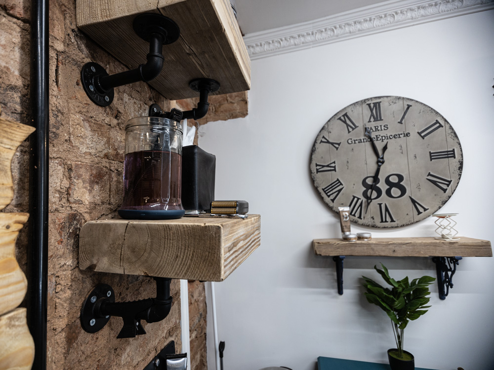industry barbers tamworth